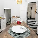 Apartment Iflat Historical Luxury San Luca 11 B