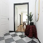 Apartment Iflat Historical Luxury San Luca 11 B Genua