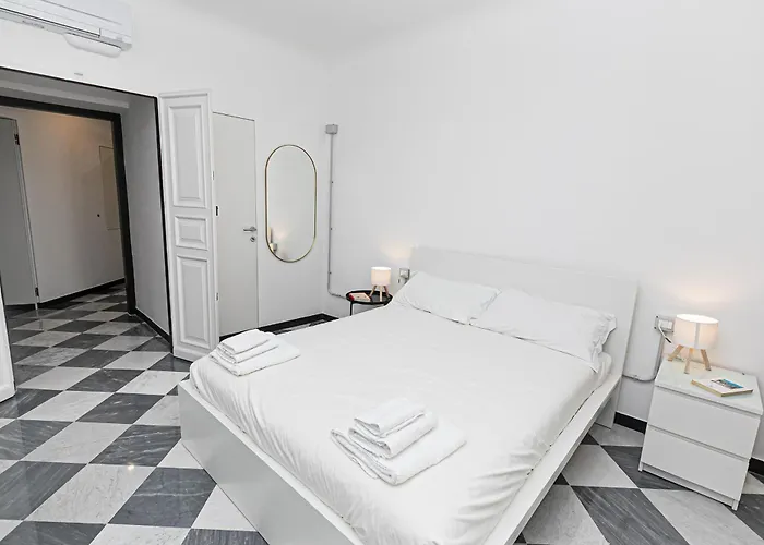 דירה Iflat Historical Luxury San Luca 11 B ג'נובה