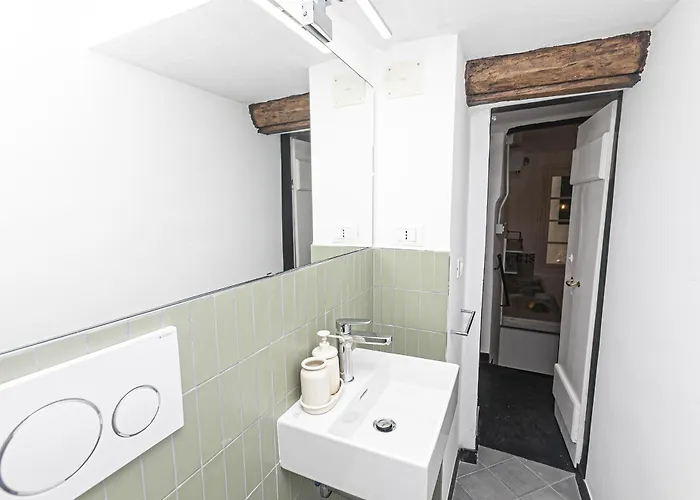 Iflat Historical Luxury San Luca 11 B Appartement *