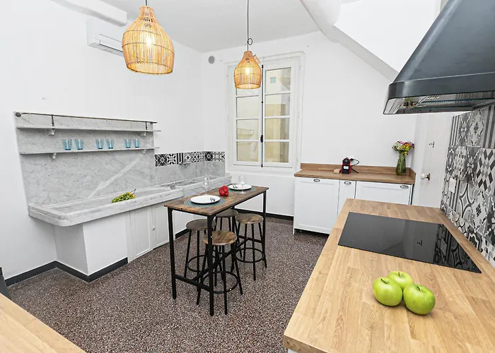 Iflat Historical Luxury San Luca 11 B Appartement *